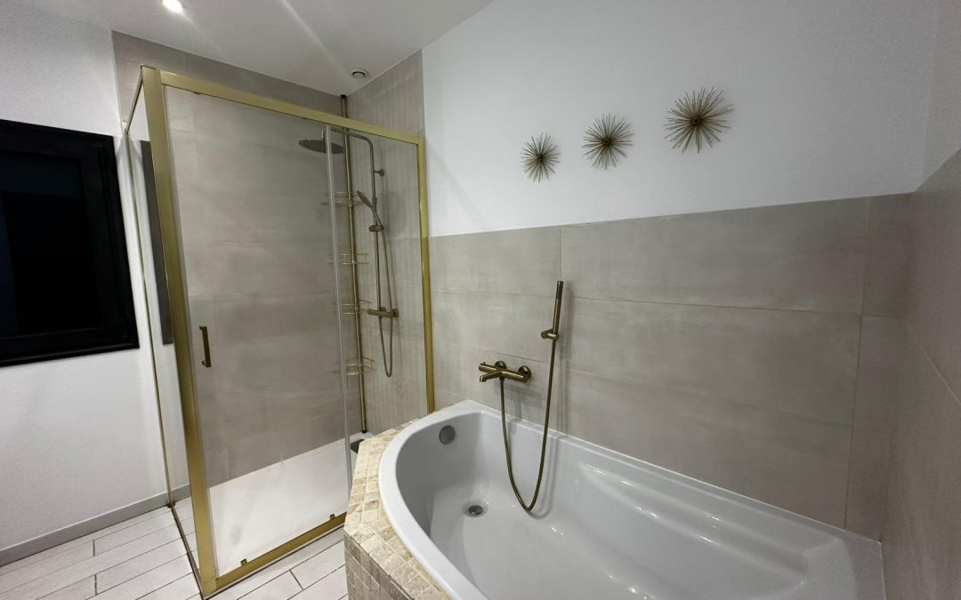 Rénovation complète d&rsquo;une salle de bain suite à un dégât des eaux